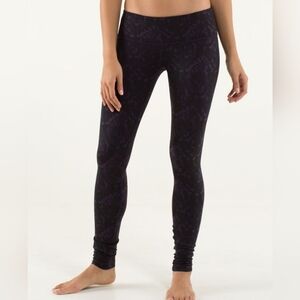 Lululemon Wunder Under Pant, Original, Purple Floral Leggings, Size 4